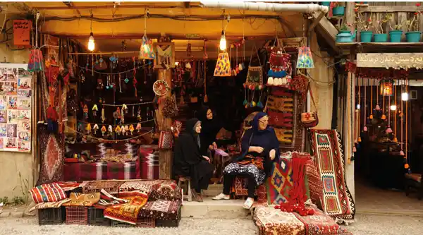 عوامل اجتماعی-فرهنگی